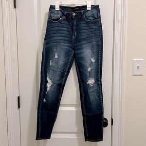 Kancan distressed ankle skinny